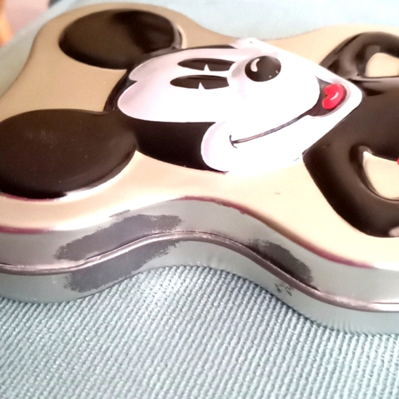 DISNEY MICKEY TIN - Picture 3 of 7